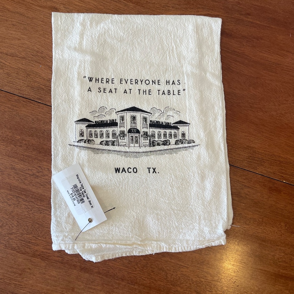 New Magnolia Tea Towels & Bags JoAnna Gaines Waco TX - Picture 2 of 16